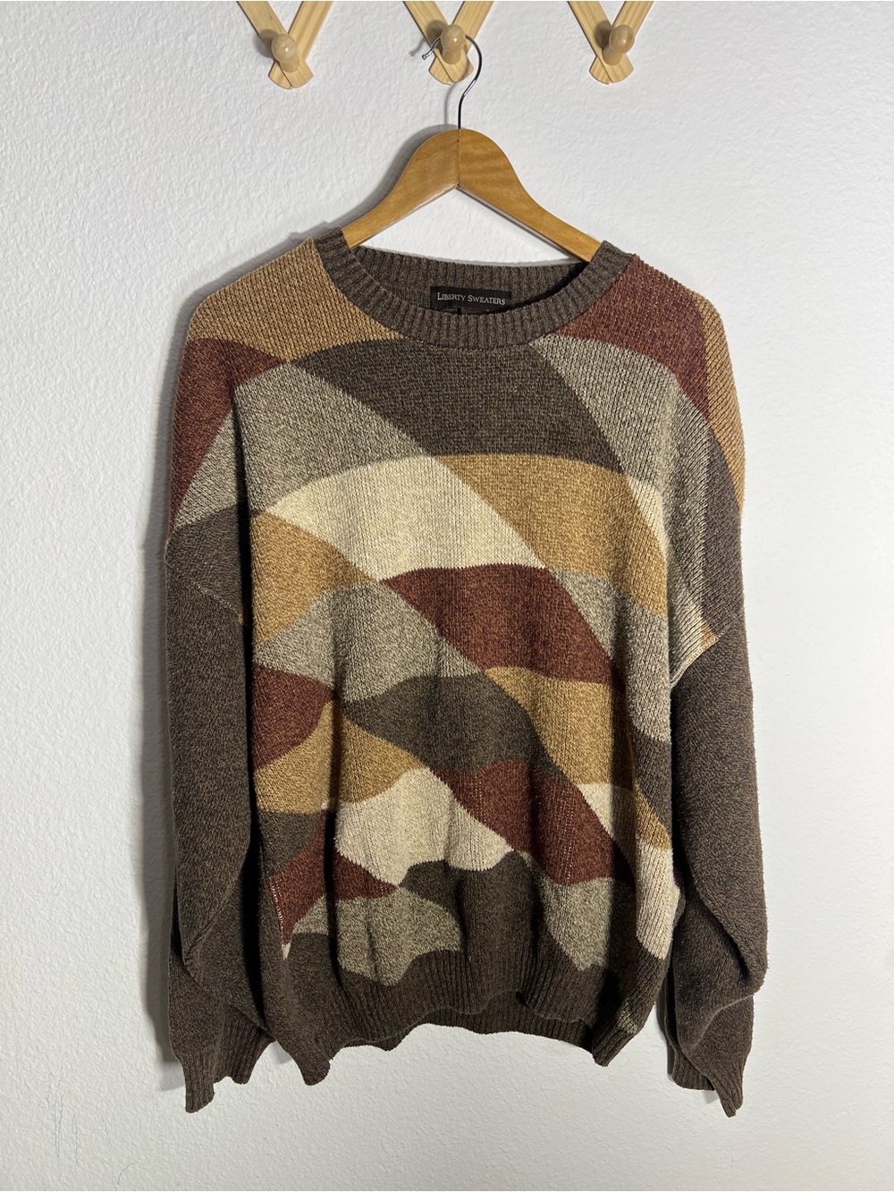 LIBERTY SWEATERS • VINTAGE  brown geometric patterned pullover knit crew sweater